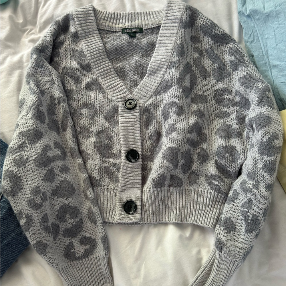 Wild Fable Gray Leopard Print Cardigan